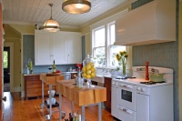 Kitchen of the Week: Preservation Instincts Create Vintage Modern Style