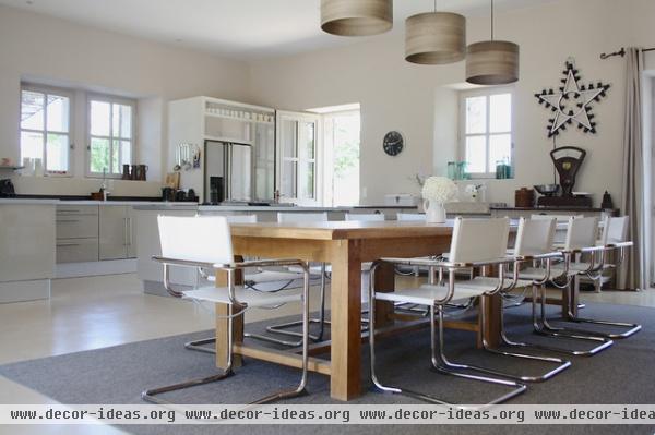 contemporary dining room by Holly Marder