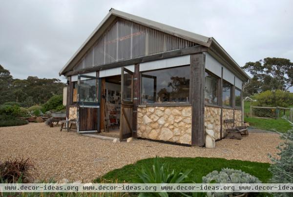 eclectic garage and shed by Jeni Lee