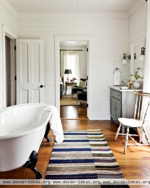 Renovation:  Senoia Farmhouse - traditional - bathroom - atlanta