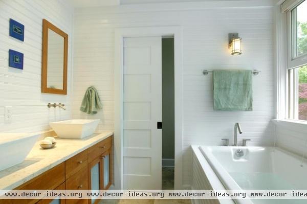 Surfers End Master Bath - eclectic - bathroom - new york