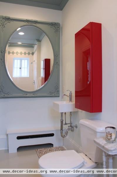 My Houzz: Scandinavian Simplicity Modernizes a 19th-Century Colonial - traditional - bathroom - philadelphia