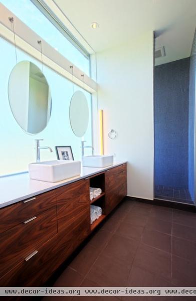 Laurelhurst House - modern - bathroom - seattle