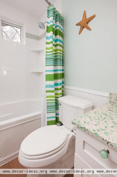 Lake Minnetonka Children's Bathroom Remodel - contemporary - bathroom - minneapolis