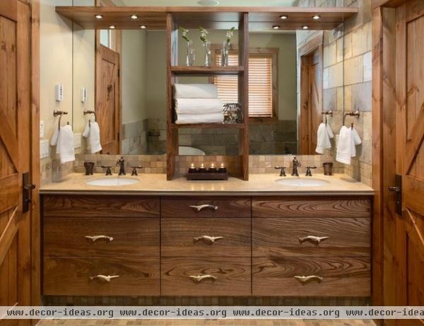 Rustic Master Bath - traditional - bathroom - toronto