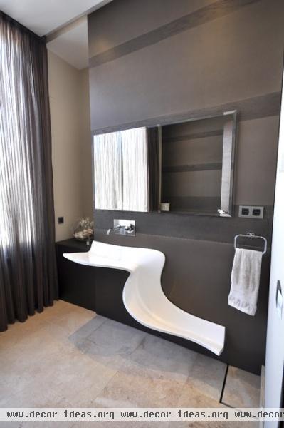 Villa Aquarius - contemporary - bathroom - other metro