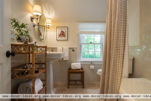 Cottage - traditional - bathroom - new york