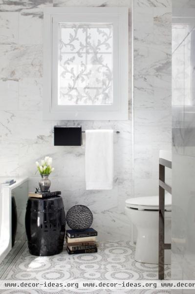 Bathroom Space for a Canadian Crooner - contemporary - bathroom - toronto