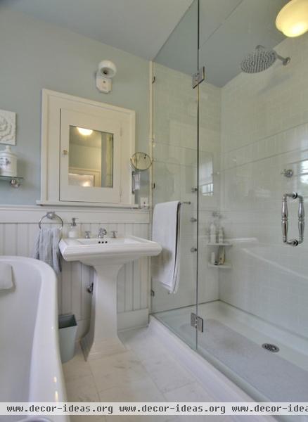 Bilton Design Group - traditional - bathroom - calgary