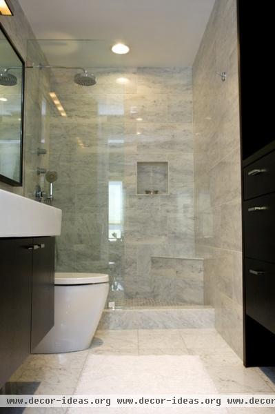 Art Insipired High Rise - modern - bathroom - chicago