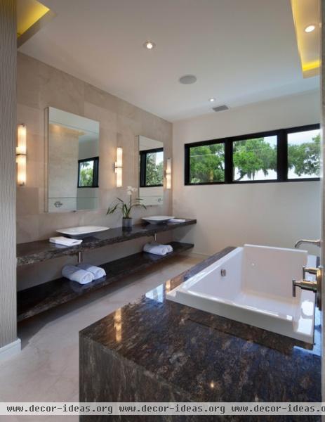 Miwa - modern - bathroom - orlando