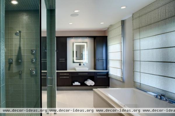 Contemporary His and Hers Master Bath - contemporary - bathroom - chicago