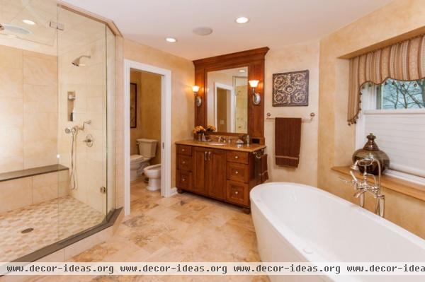 Tuscan Spa Bath - traditional - bathroom - milwaukee