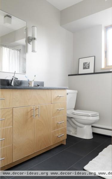 Raised Ranch Retrofit - contemporary - bathroom - burlington