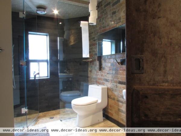 My Houzz: suspension of disbelief - eclectic - bathroom - toronto