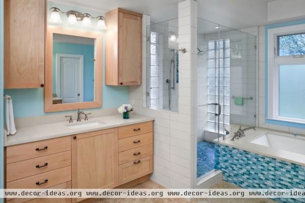 Aqua Bath - contemporary - bathroom - austin