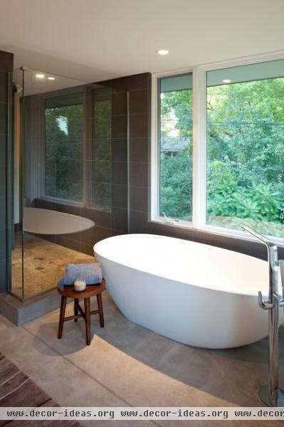 Deephaven Contemporary - contemporary - bathroom - minneapolis