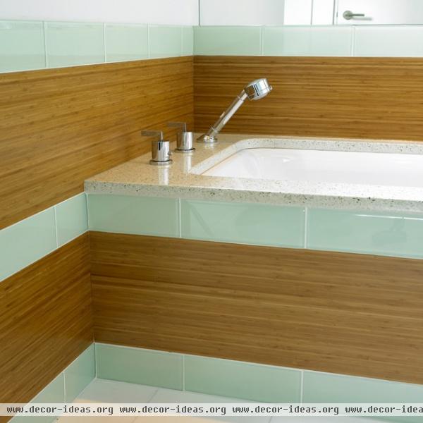 Landsend - Guest Bath - contemporary - bathroom - vancouver