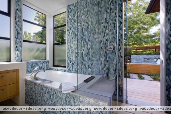 Palo Alto Green Point Rated House - contemporary - bathroom - san francisco