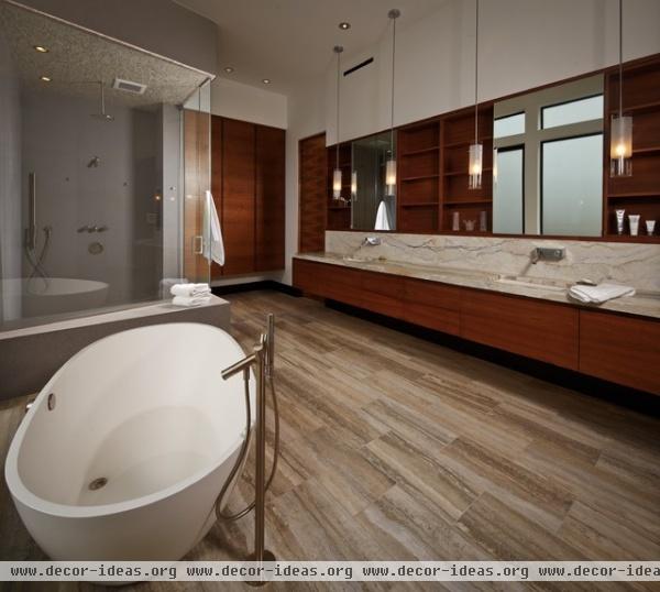 Sugarland Canal Residence - modern - bathroom - houston