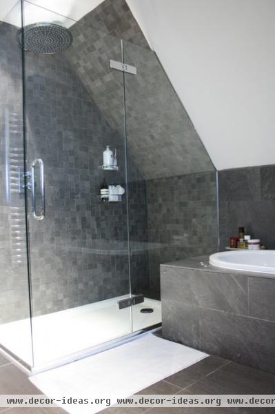 The home of Monique and Trevor - contemporary - bathroom - london