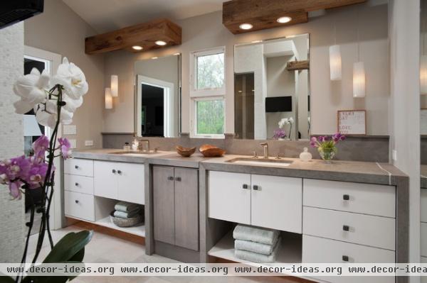 Gleaming Master Bathroom - contemporary - bathroom - chicago