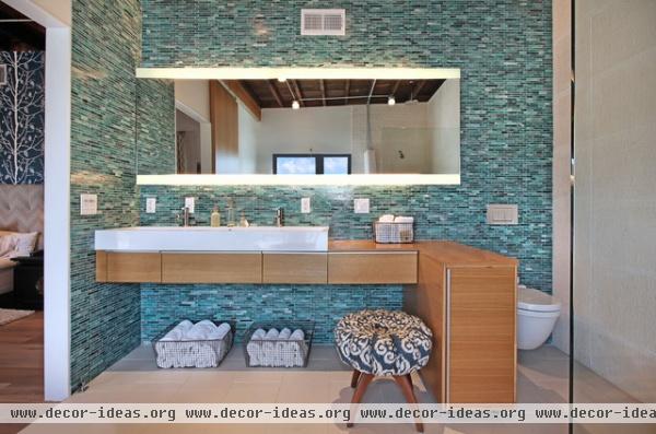 Turquoise LA Interior Design - Venice - contemporary - bathroom - los angeles