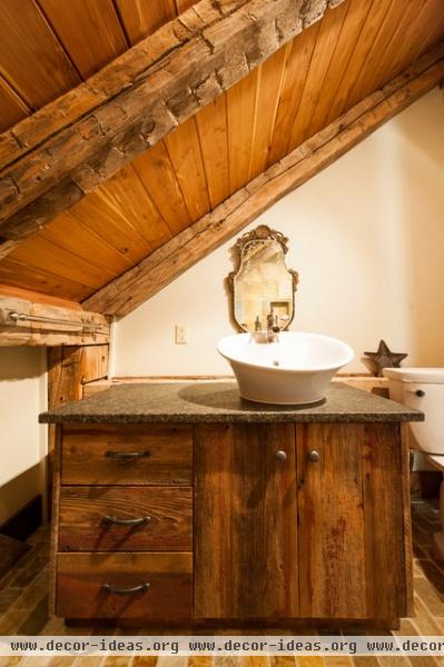 Fultonville Barn - traditional - bathroom - austin