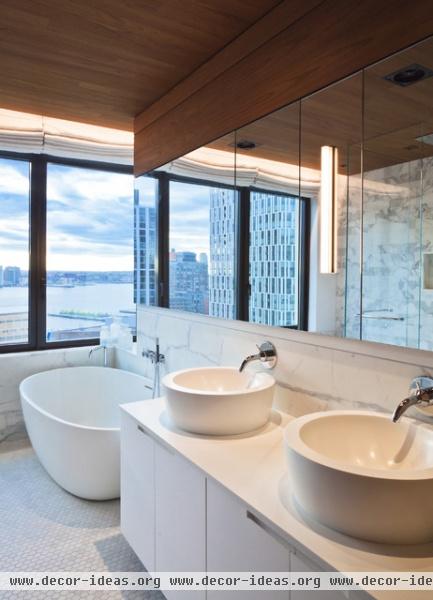 TriBeCa Loft - modern - bathroom - new york