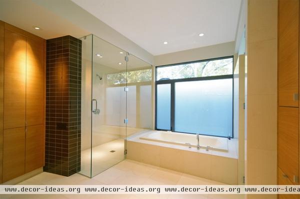 Stefani House - contemporary - bathroom - dallas