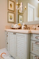 Cottage Casual - traditional - bathroom - austin