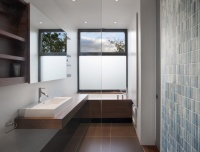 Montreal Modern House - modern - bathroom - montreal