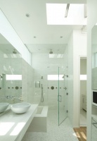 GRIFFIN ENRIGHT ARCHITECTS: Santa Monica Canyon Residence - modern - bathroom - los angeles