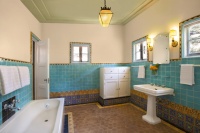 Hollywood Hills - mediterranean - bathroom - los angeles