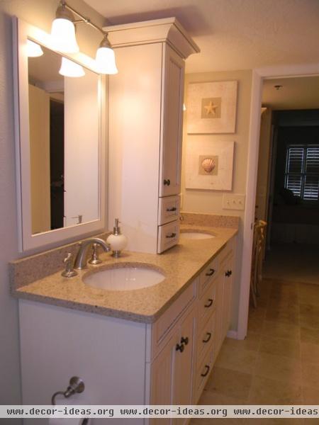 Beachy Bath - tropical - bathroom - tampa