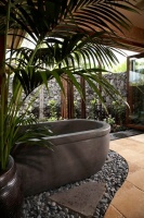 Knudson Interiors - tropical - bathroom - hawaii