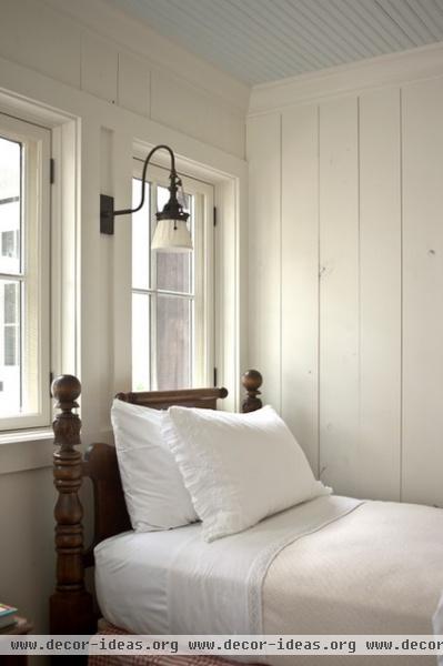 traditional bedroom by Historical Concepts