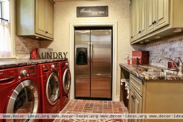 traditional laundry room by Home Innovations