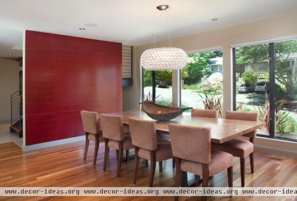 contemporary dining room by Ohashi Design Studio