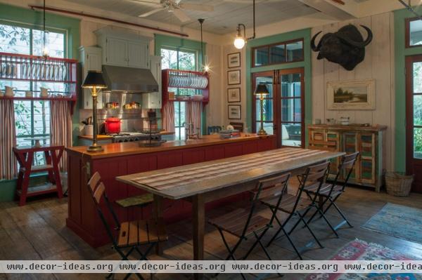 traditional kitchen by Historical Concepts