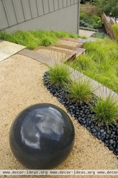 contemporary landscape by Jeffrey Gordon Smith Landscape Architecture