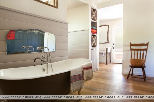 eclectic bathroom by Suzan Fellman LLC