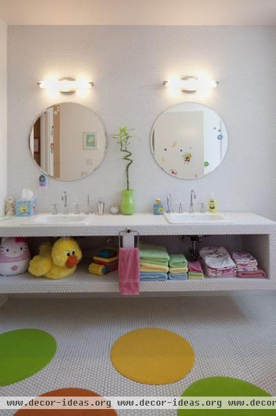 contemporary bathroom by Dick Clark Architecture