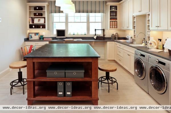 traditional laundry room by Dream House Studios