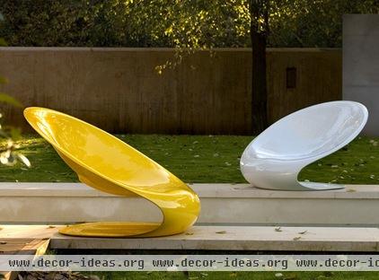 contemporary outdoor chairs by OWO