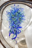 Witness a Fantastic Chihuly Glass Sculpture Installation