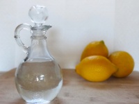 Vinegar and Voilà: Clean Your House the Natural Way