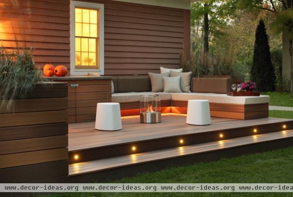 modern patio by Karen Garlanger Designs, LLC