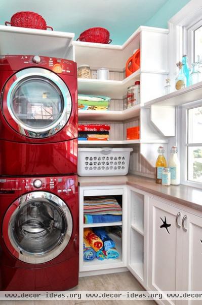 traditional laundry room by Knight Architects LLC