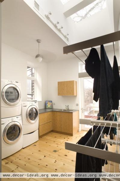 contemporary laundry room by Sullivan, Goulette & Wilson Ltd. Architects